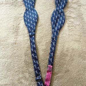 Vineyard Vines Men’s bow tie